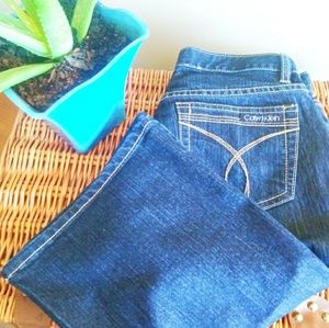 🎀Calvin Klein Size 2  Flair Jeans